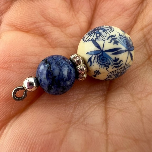 Broken Earrings Craft Lot Cloisonné Porcelain Blue White Beads Resin Roses Parts - Picture 5 of 7